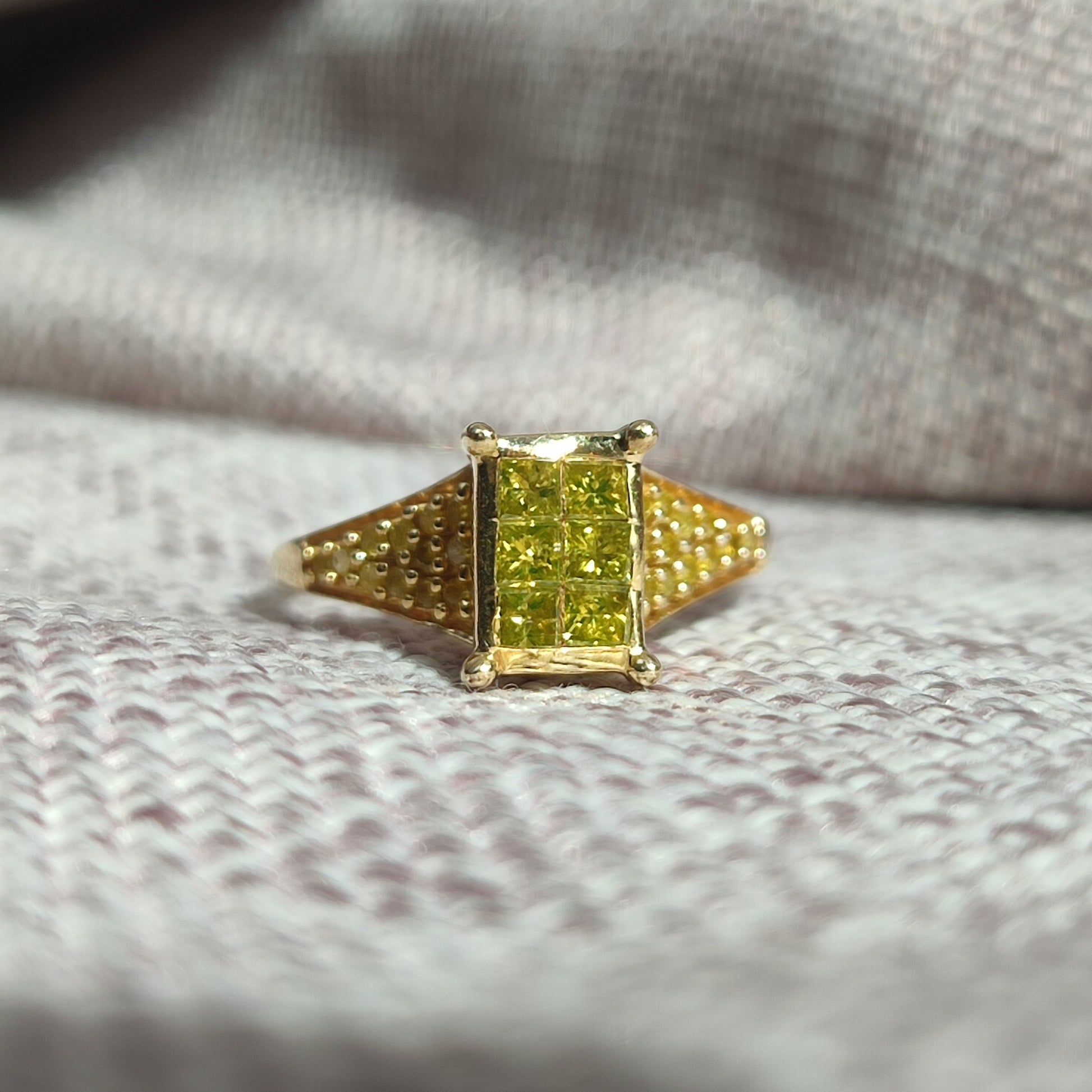 9ct Gold Yellow Diamond Ring - silverhollowjewellery