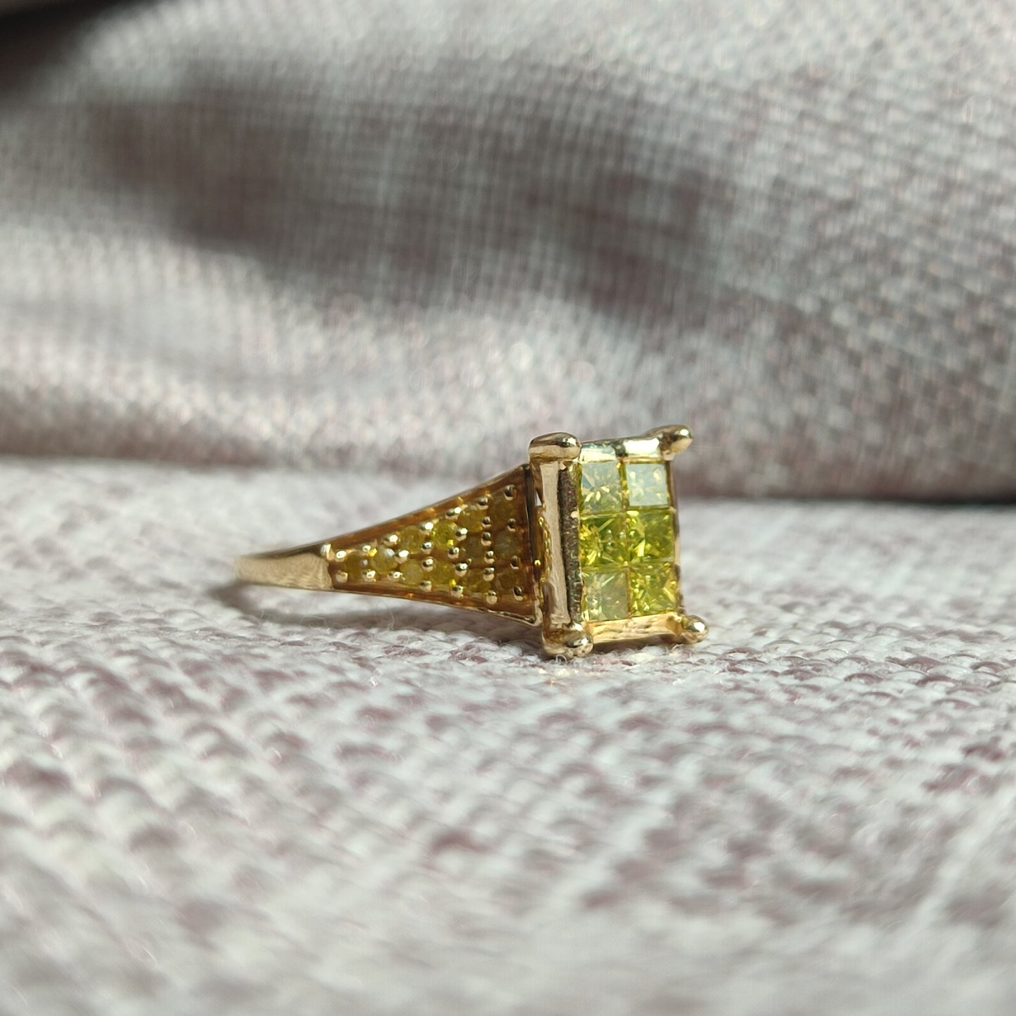 9ct Gold Yellow Diamond Ring