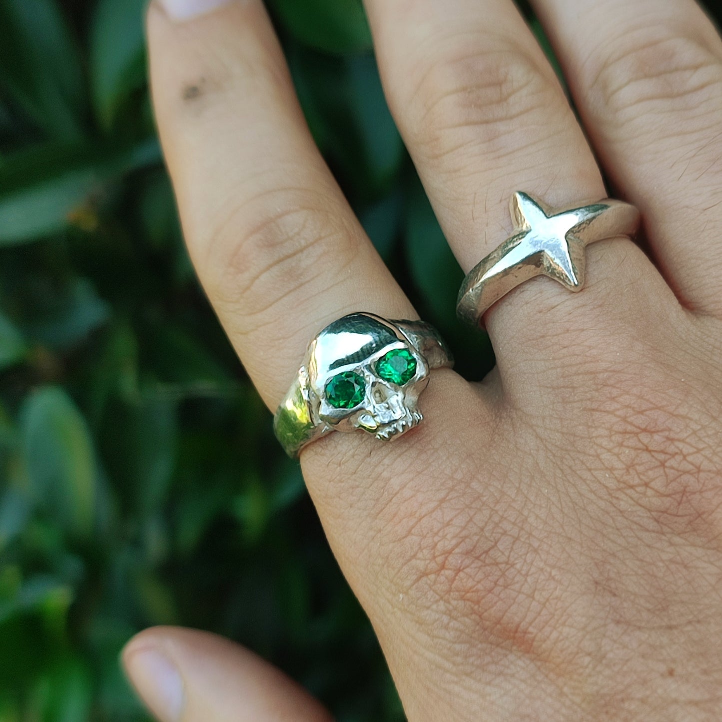 Emerald Skull Ring - silverhollowjewellery