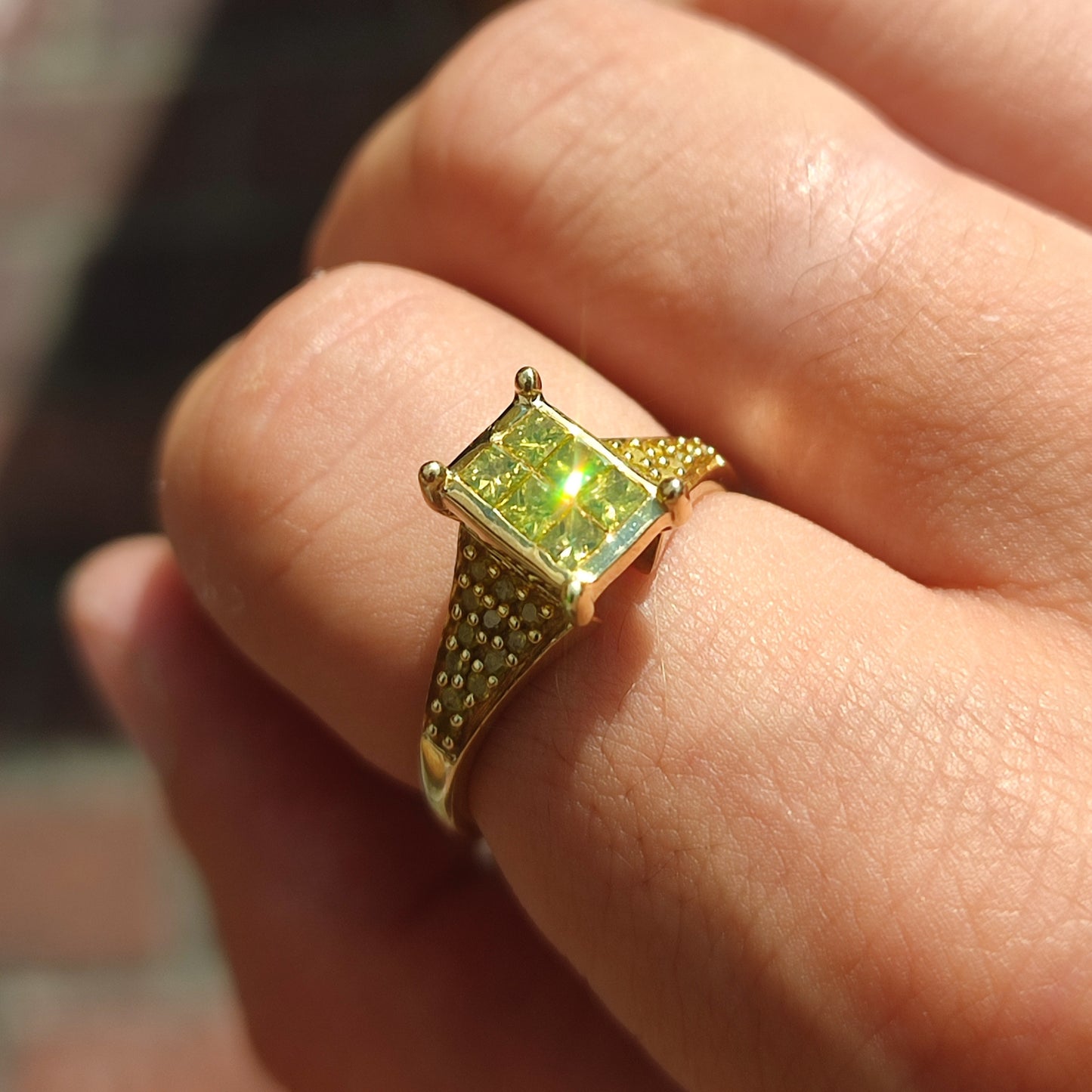 9ct Gold Yellow Diamond Ring