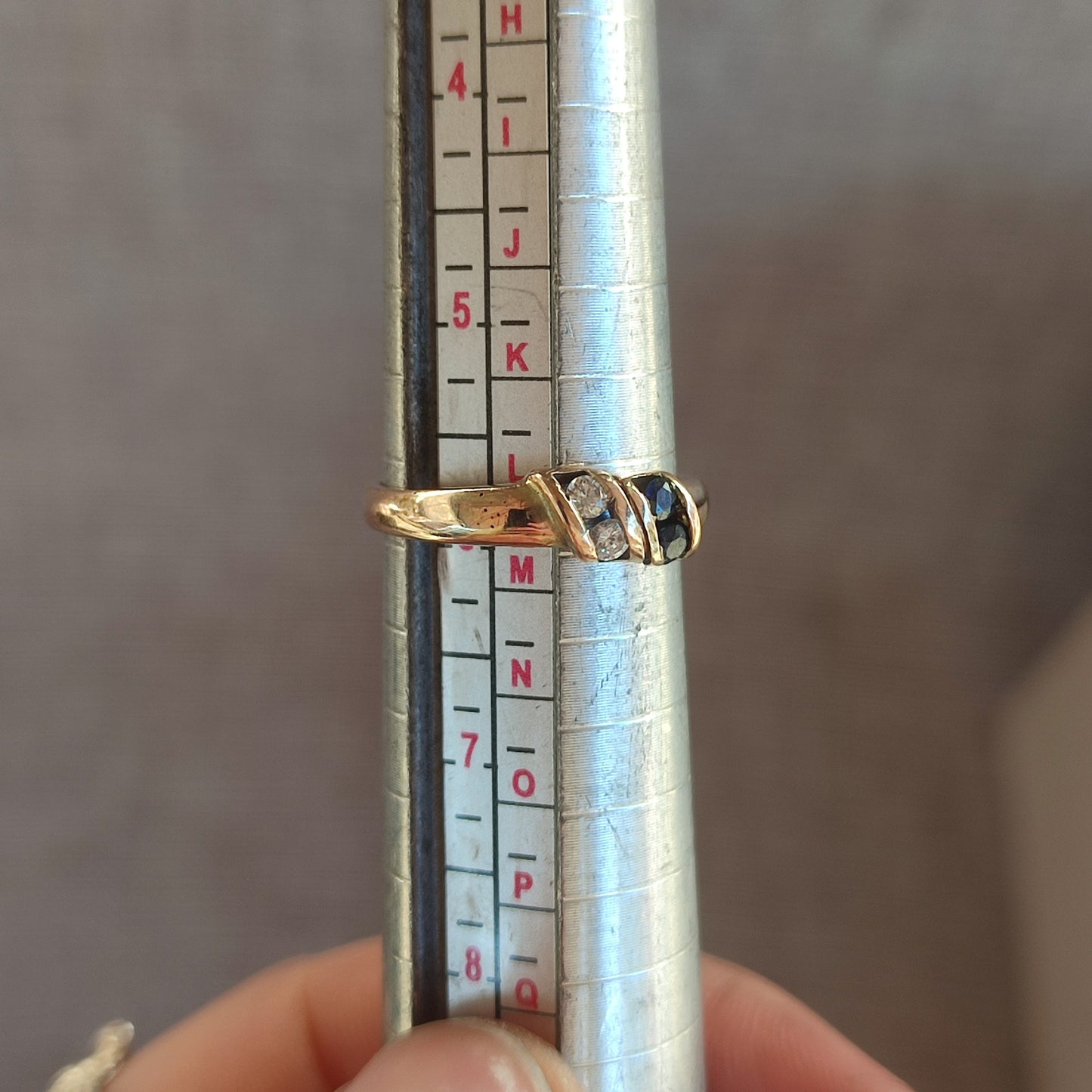 9ct Diamond and Sapphire Ring - silverhollowjewellery