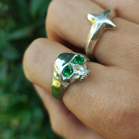 Emerald Skull Ring - silverhollowjewellery
