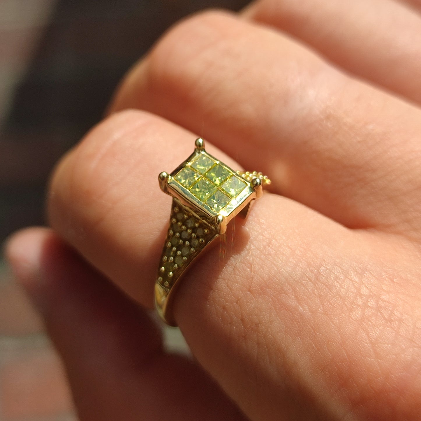9ct Gold Yellow Diamond Ring