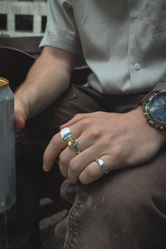 example of wearing silver jewellery to compliment an outfit