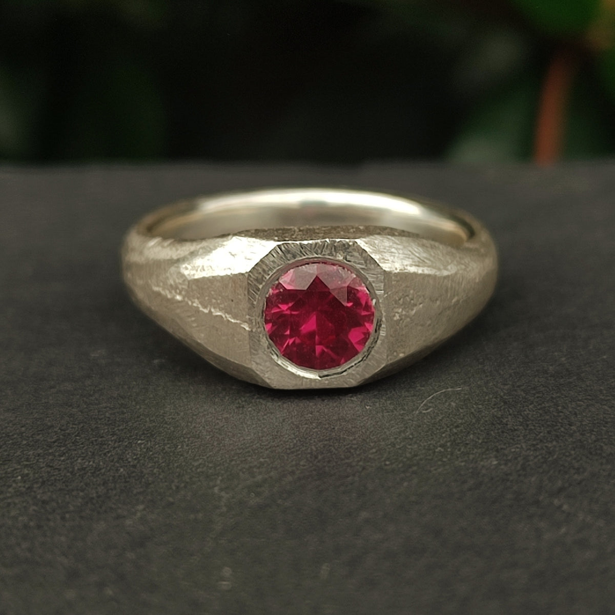 Ruby Raw Signet