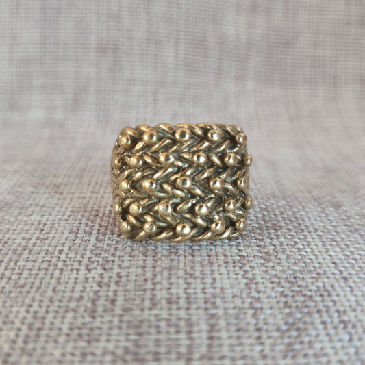 9ct Keepers Ring - silverhollowjewellery
