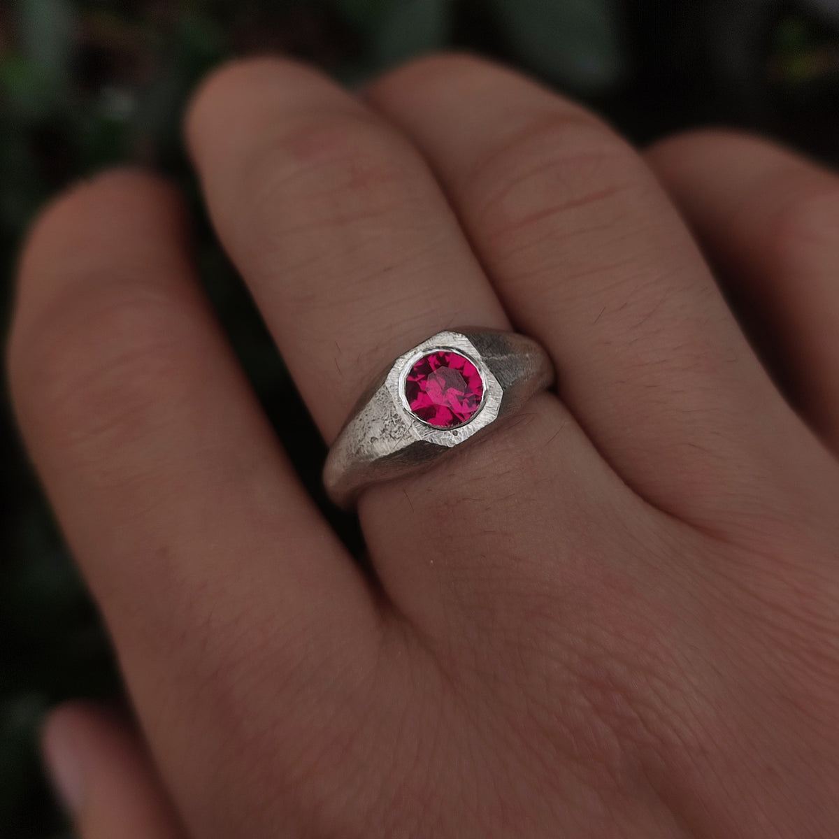 Ruby Raw Signet