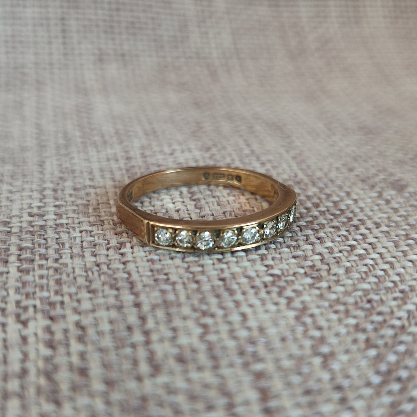 9ct Diamond Ring - silverhollowjewellery