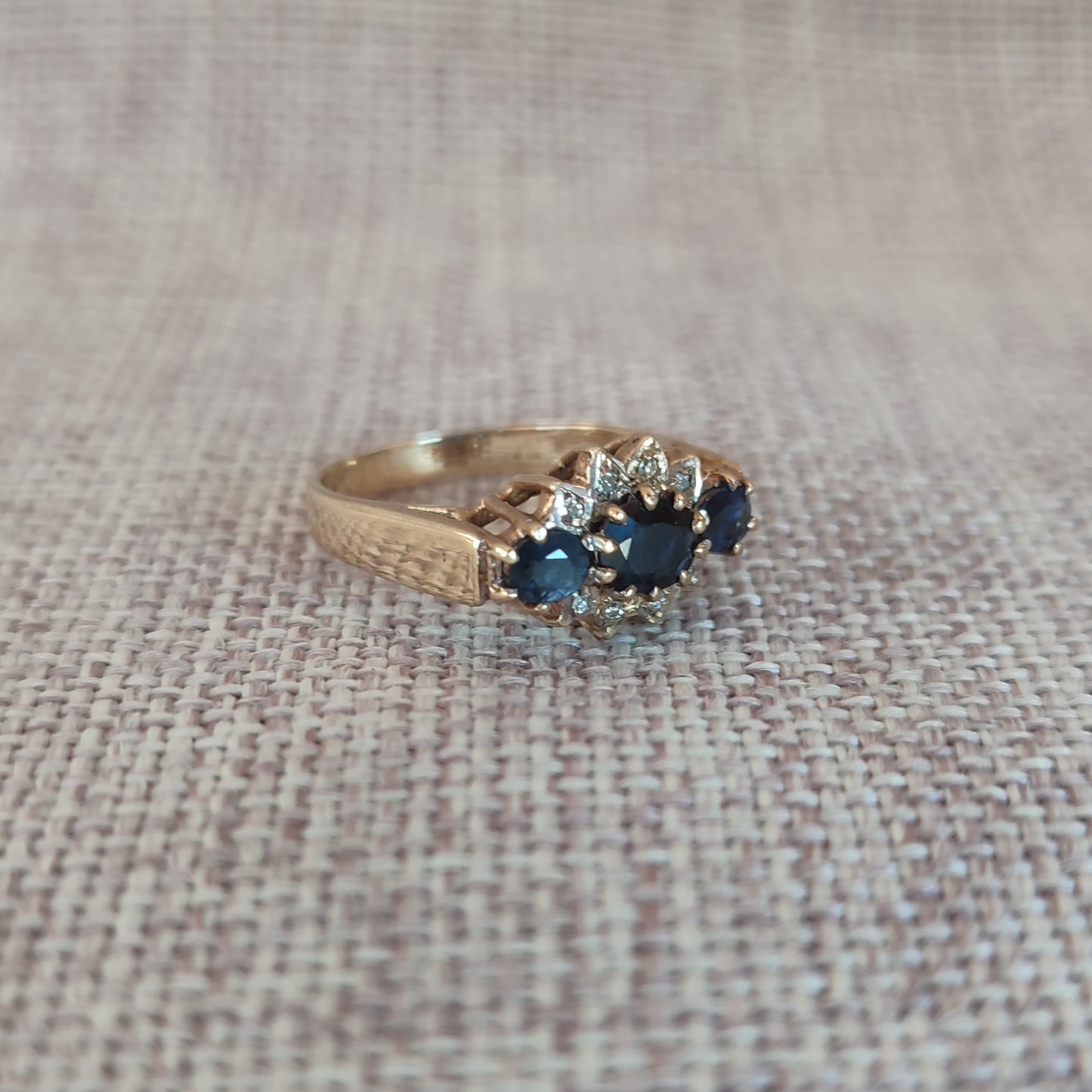 9ct Sapphire and Diamond Ring - silverhollowjewellery