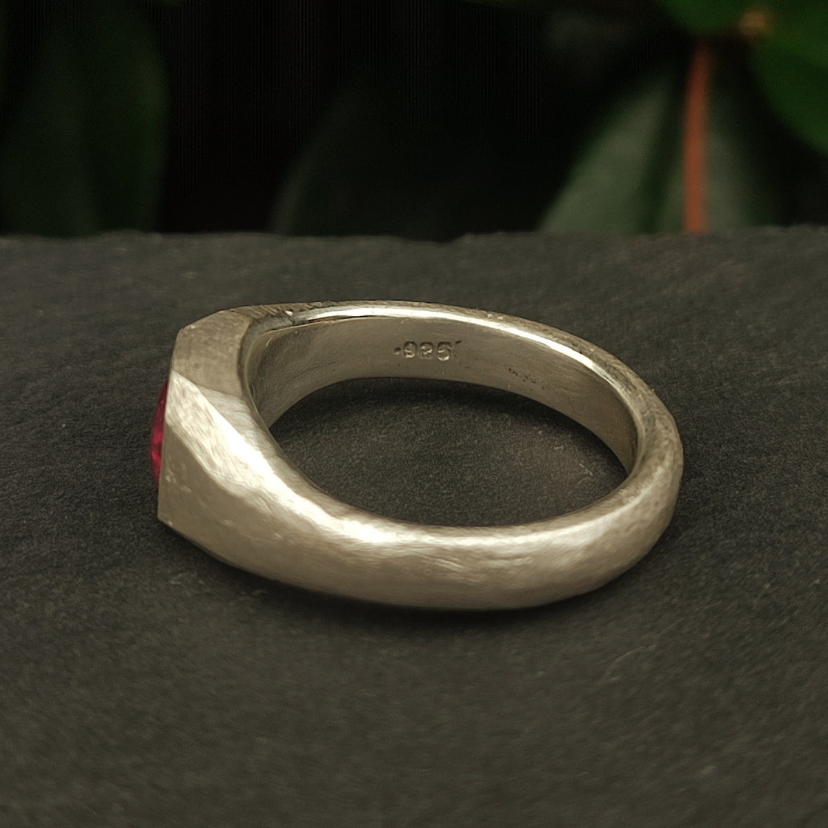 Ruby Raw Signet